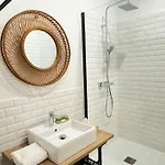 Bastille Sunbeam - Luxury Flat 80m2 - 6p 2br Apartmán *